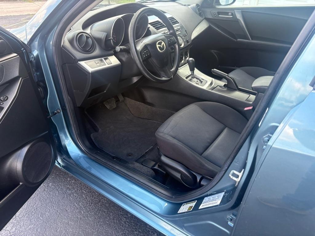 2011 Mazda MAZDA3 i Touring - Photo 11