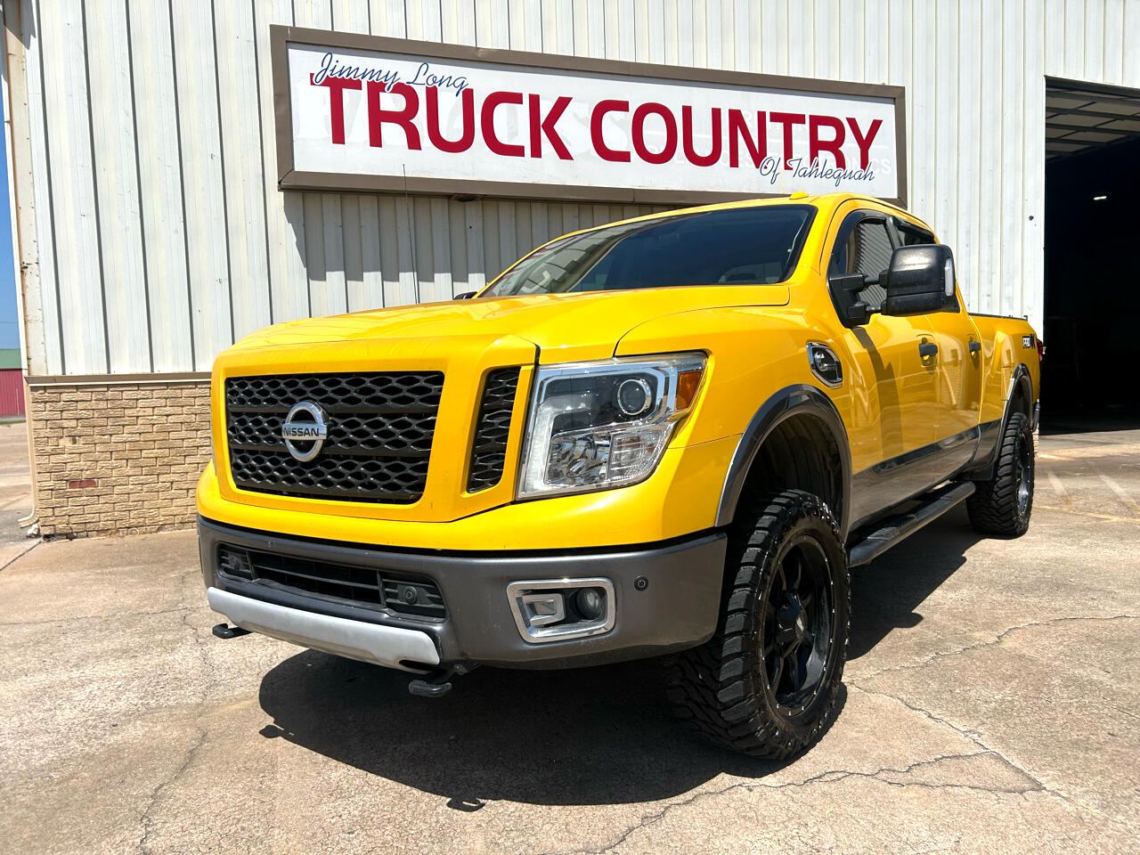 2016 Nissan Titan XD PRO-4X Crew Cab 4WD Diesel
