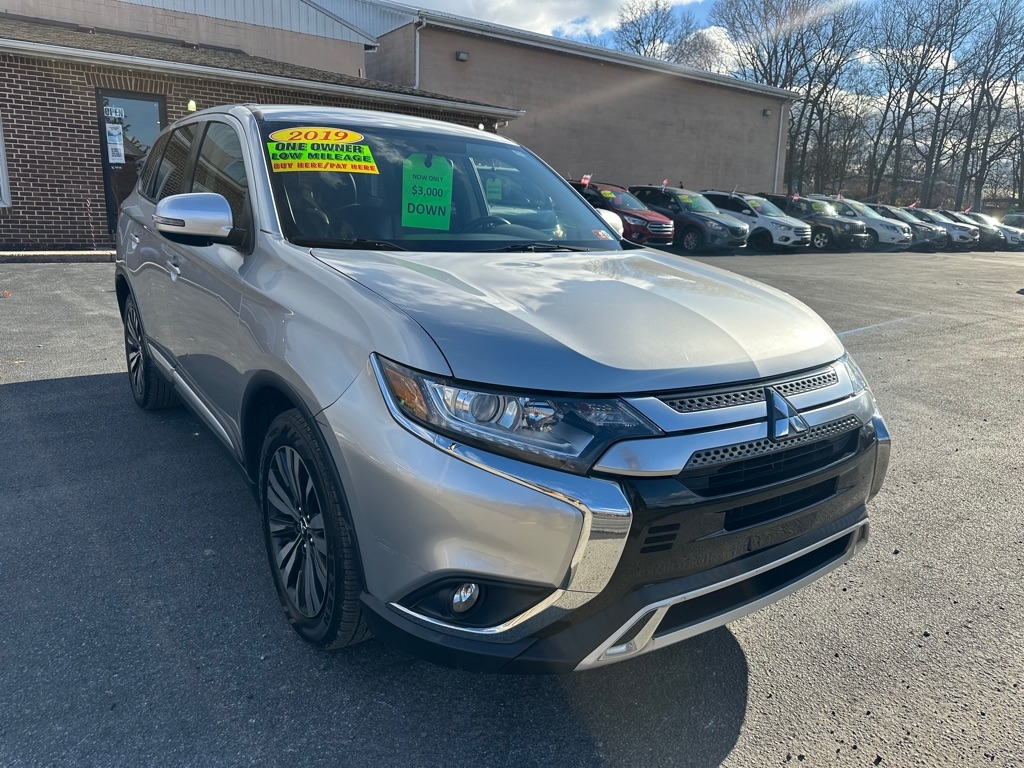Mitsubishi Outlander SE 2WD 2019