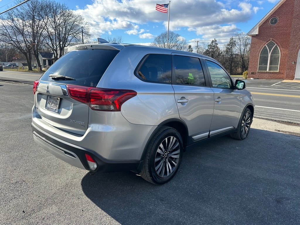 Mitsubishi Outlander SE 2WD 2019