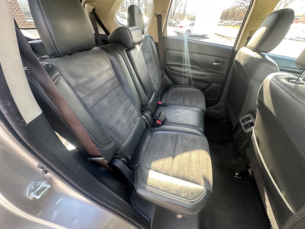 Mitsubishi Outlander SE 2WD 2019