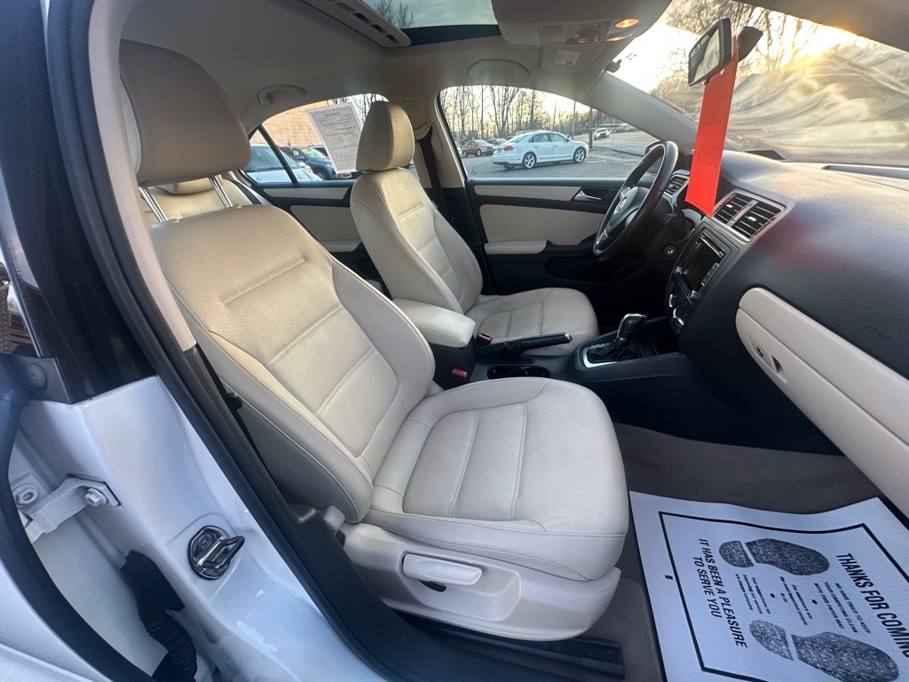 Volkswagen Jetta SE 2012