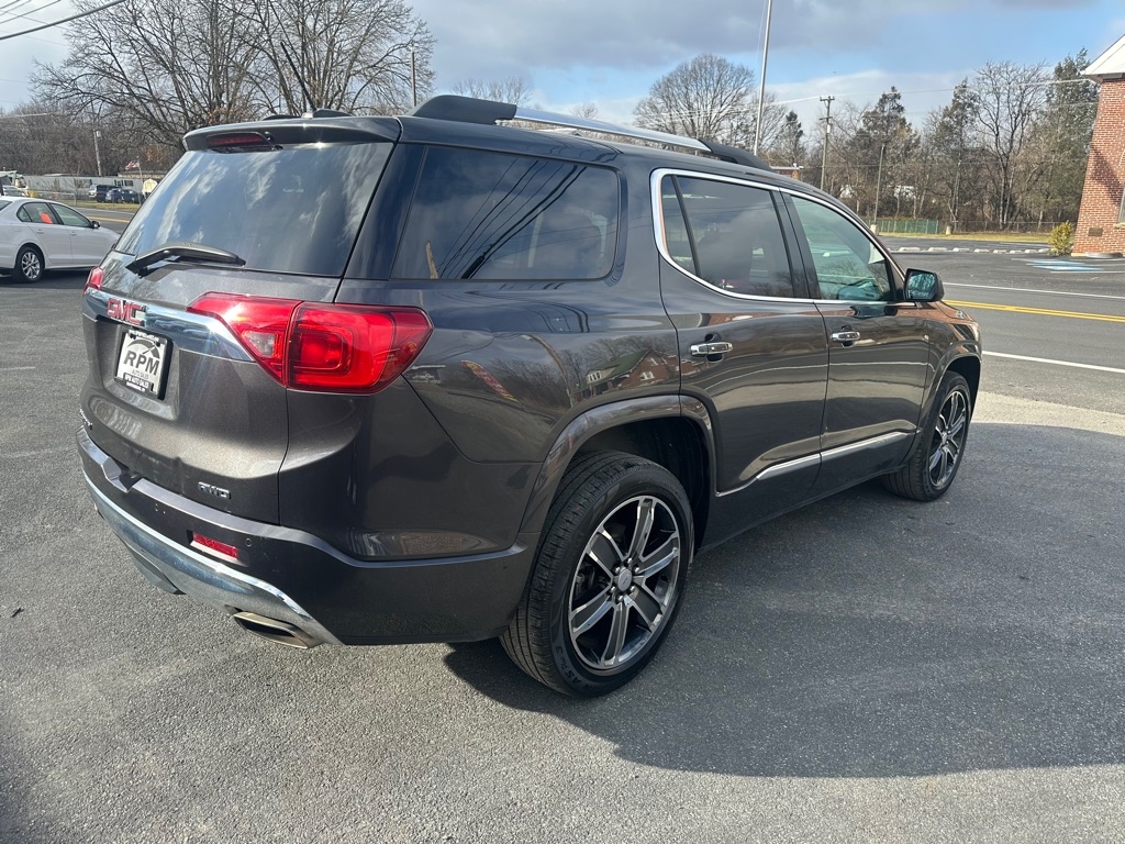 GMC Acadia Denali AWD 2017