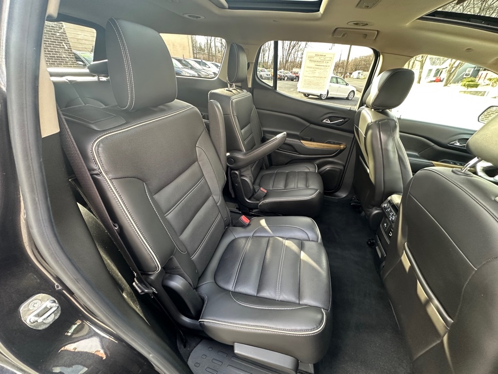 GMC Acadia Denali AWD 2017