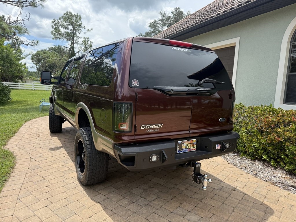 Ford Excursion Limited 4WD 2001