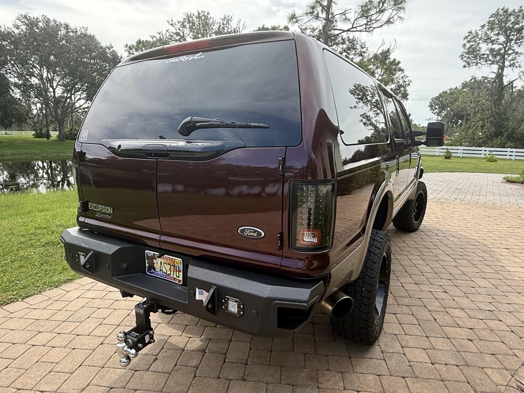 Ford Excursion Limited 4WD 2001