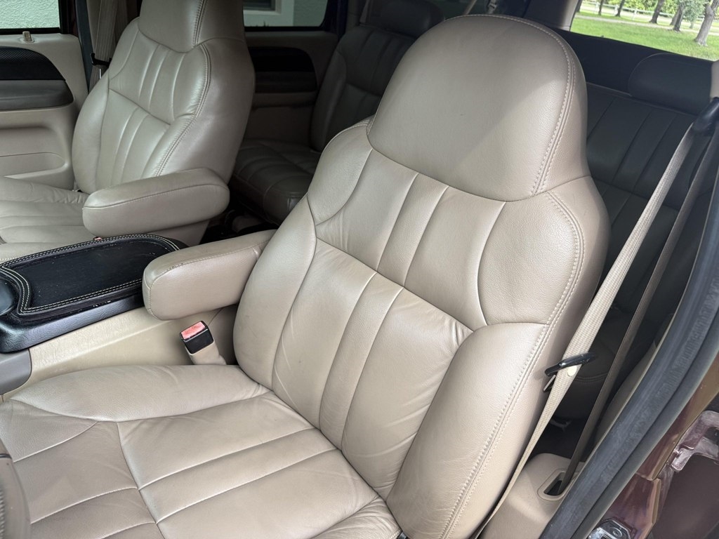 Ford Excursion Limited 4WD 2001