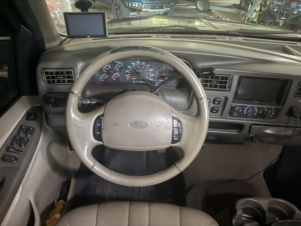 Ford Excursion Limited 4WD 2001