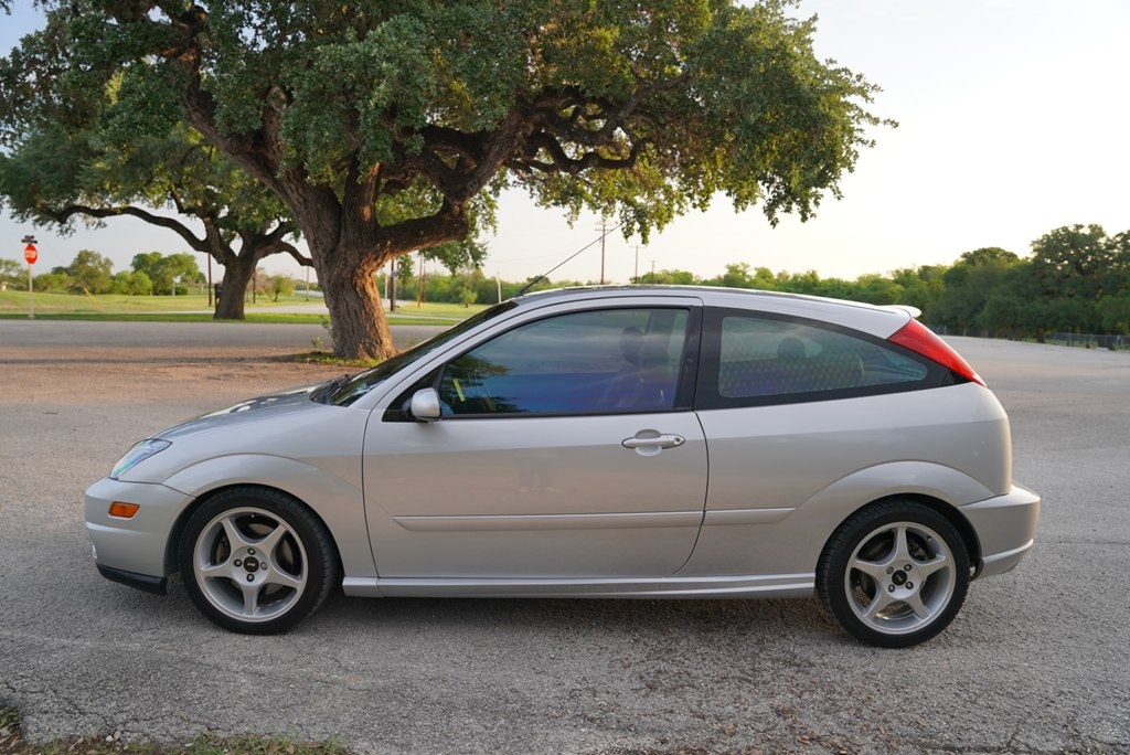 Ford Focus ZX3 SVT 2002