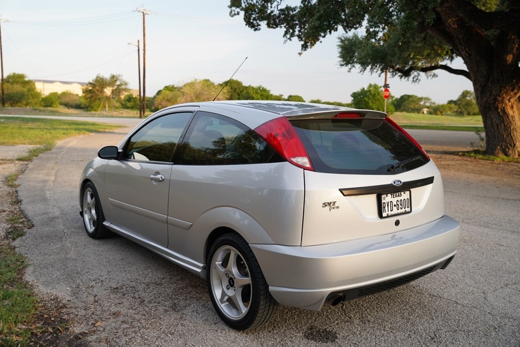 Ford Focus ZX3 SVT 2002