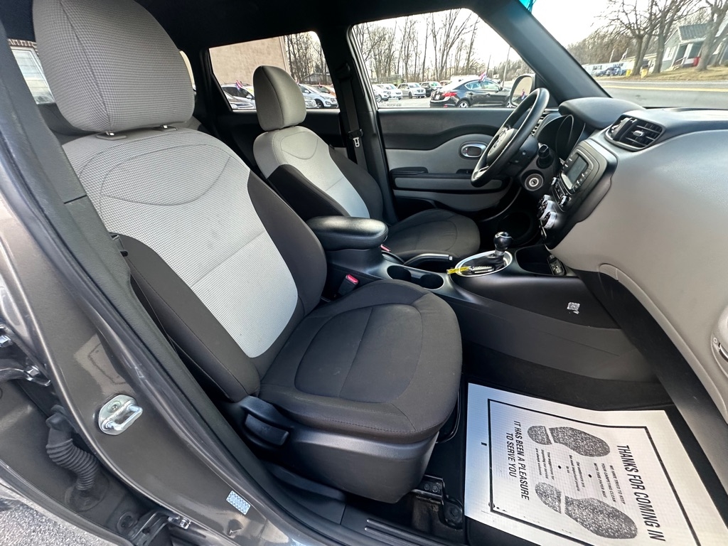Kia Soul Base 6A 2016