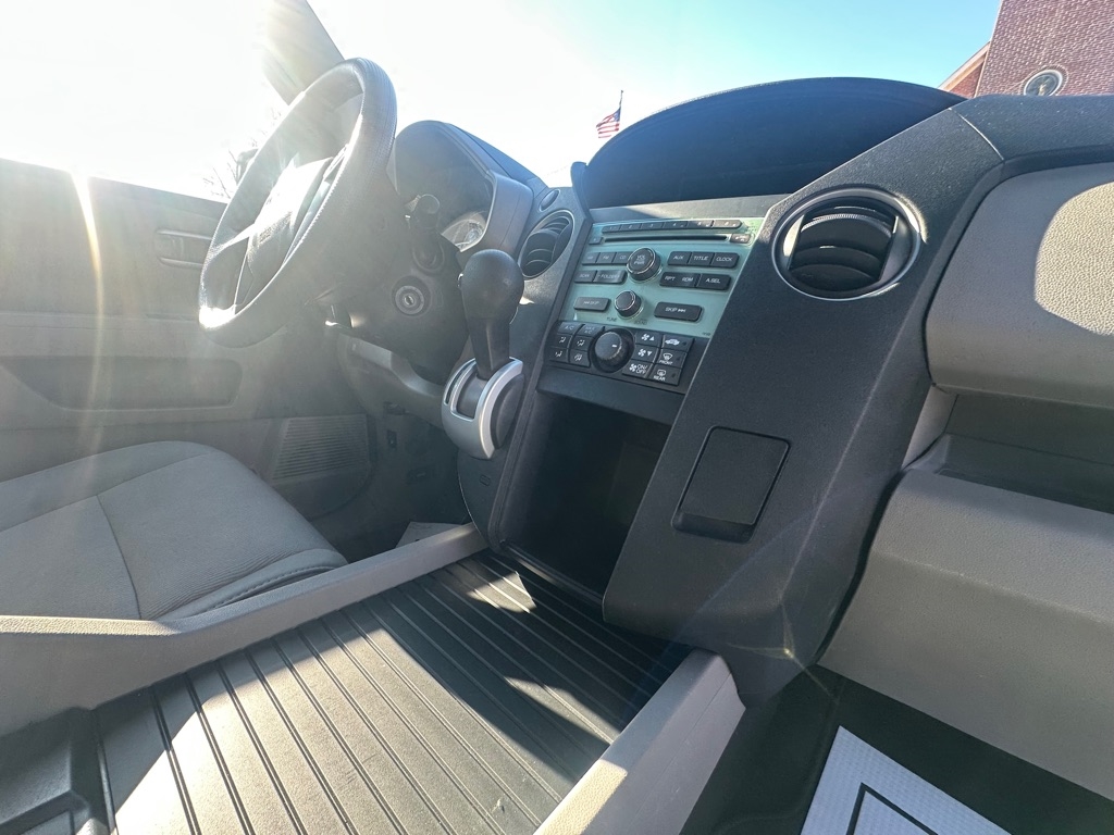 Honda Pilot LX 4WD 5-Spd AT 2011