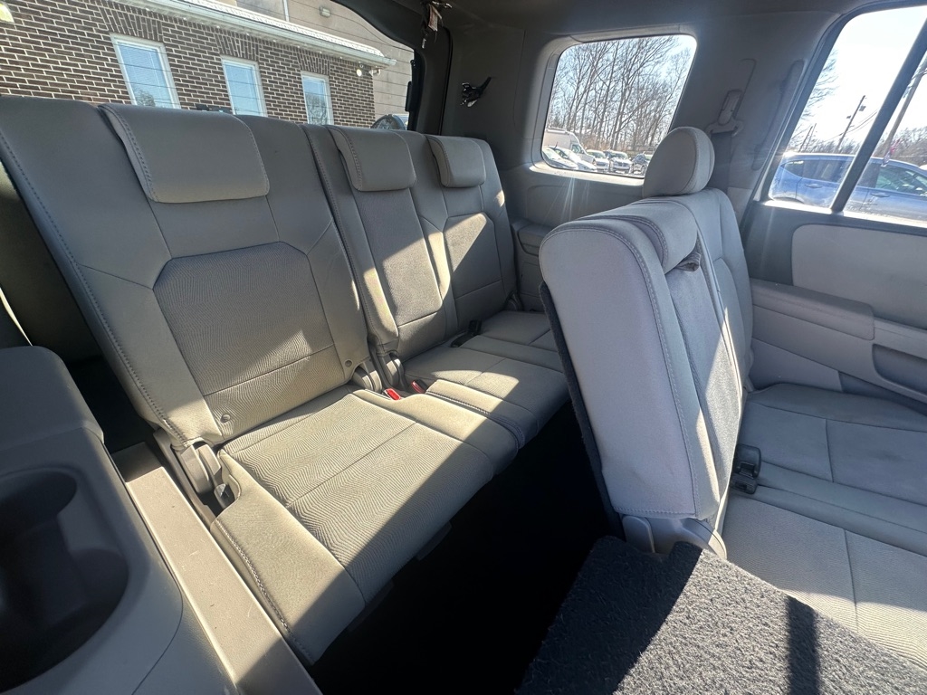 Honda Pilot LX 4WD 5-Spd AT 2011