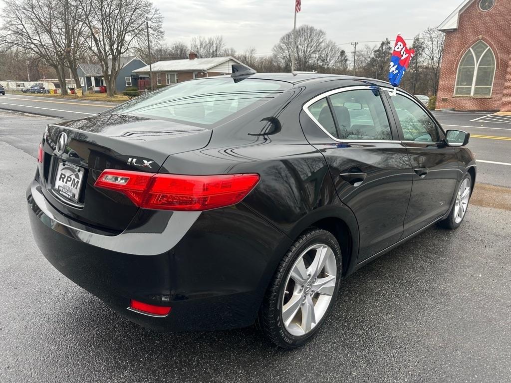 Acura ILX 5-Spd AT 2015