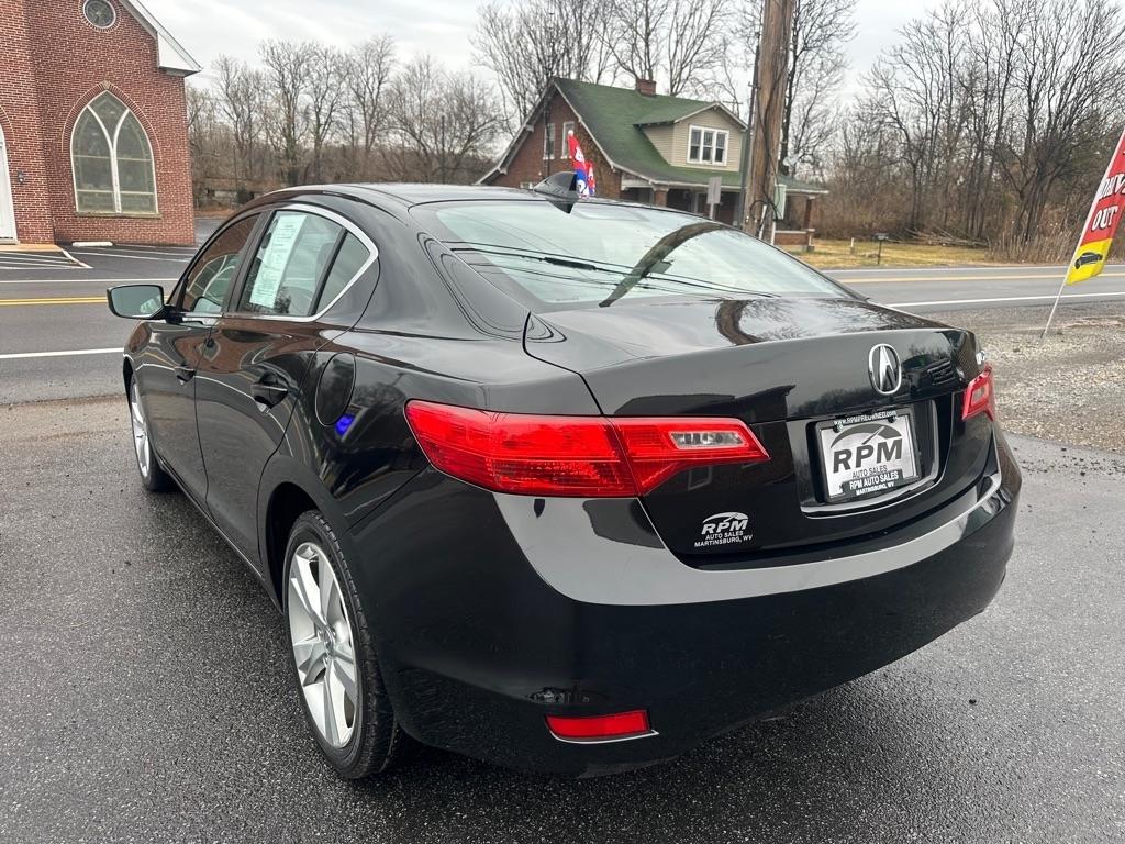 Acura ILX 5-Spd AT 2015