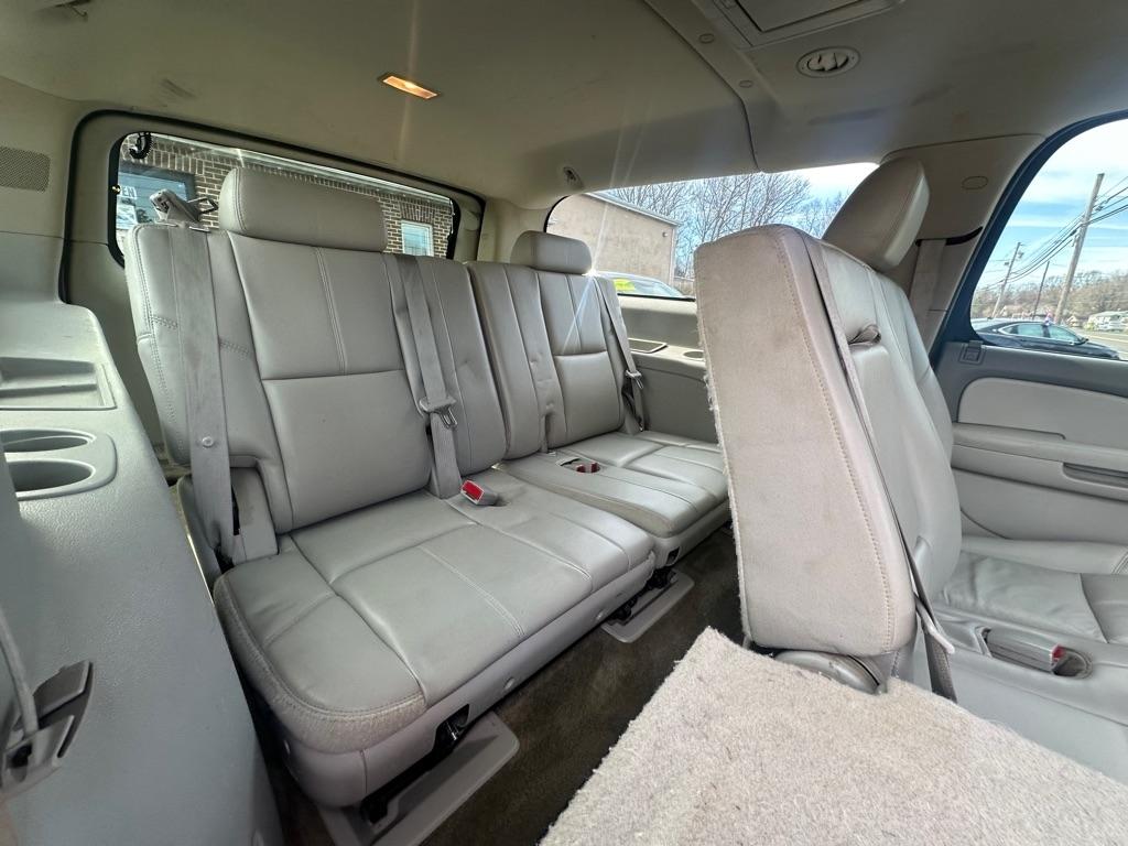 GMC Yukon XL SLT 1/2 Ton 4WD 2014