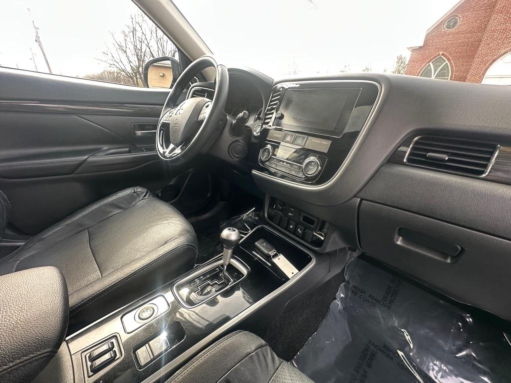 Mitsubishi Outlander SEL AWD 2018