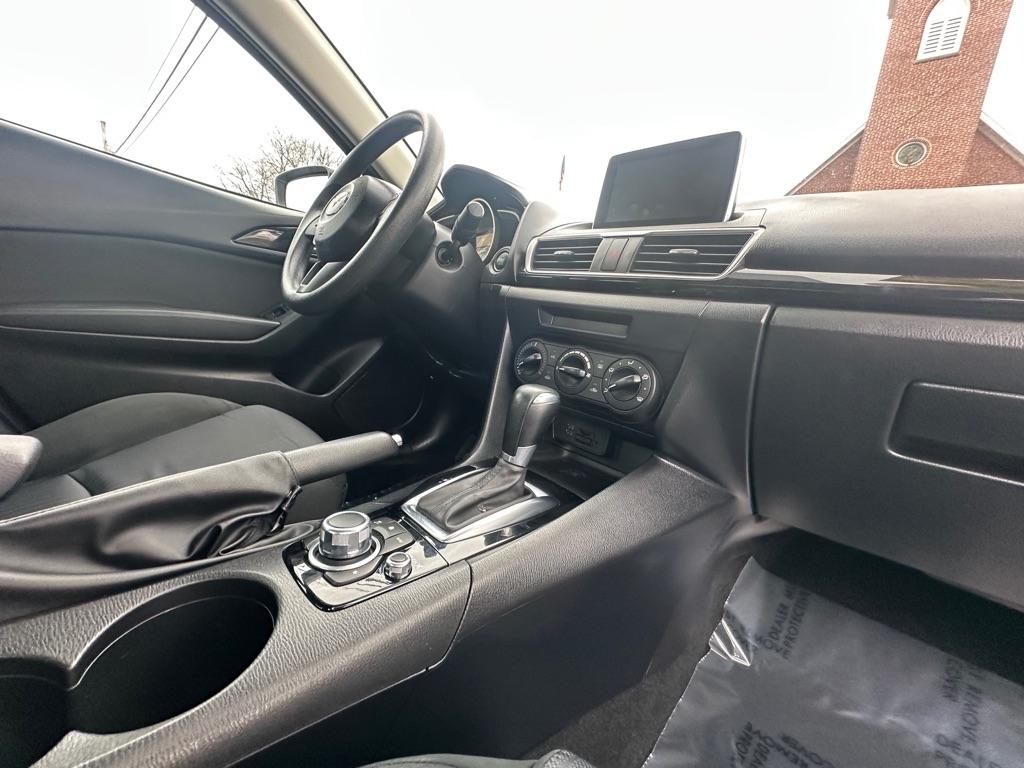 Mazda MAZDA3 i Sport AT 4-Door 2015