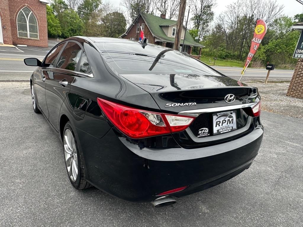 Hyundai Sonata SE Auto 2011