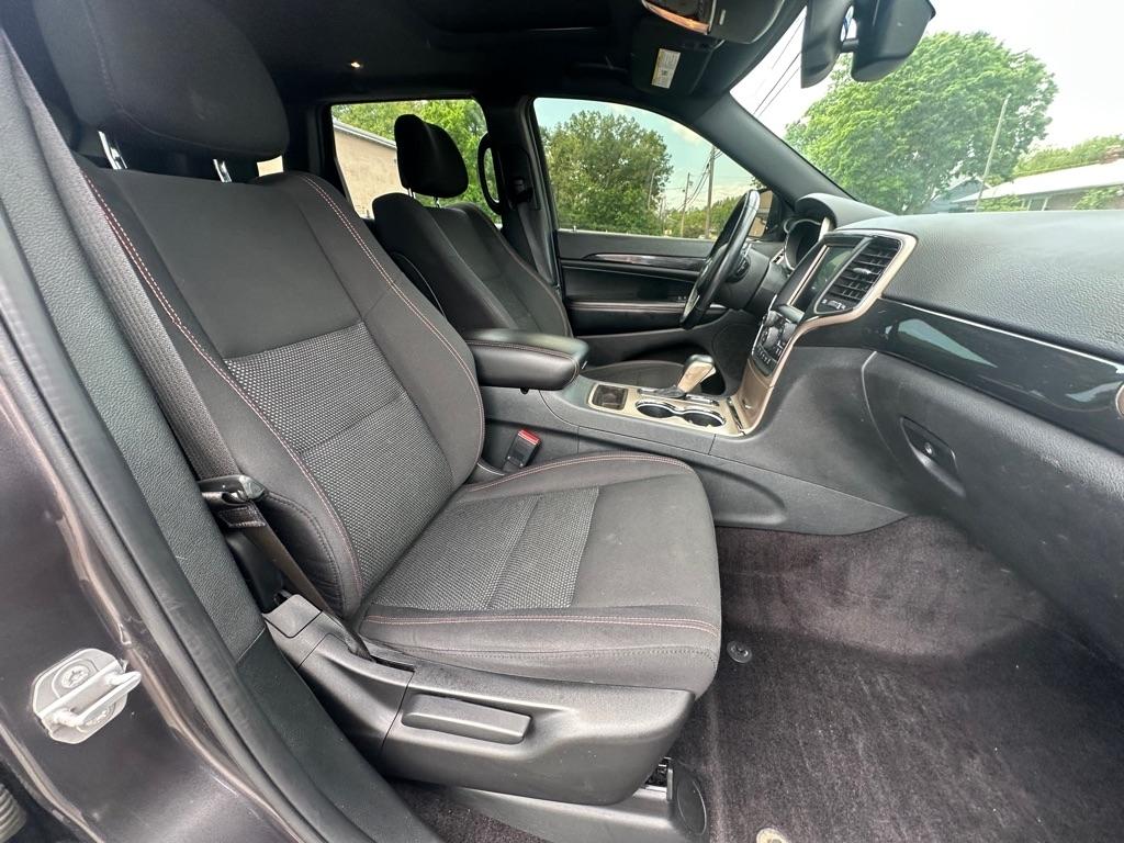 Jeep Grand Cherokee Laredo 4WD 2016