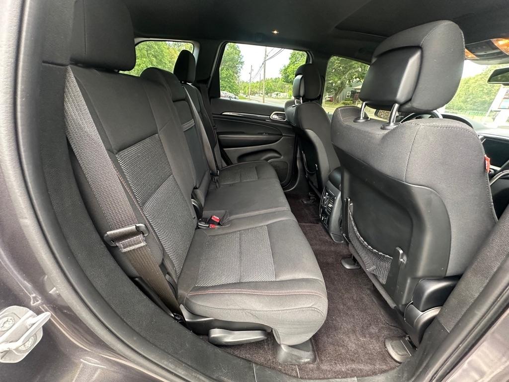 Jeep Grand Cherokee Laredo 4WD 2016