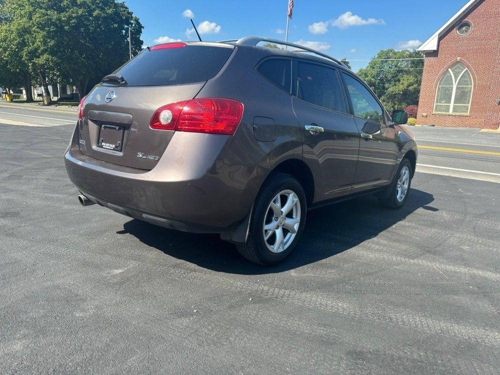 Nissan Rogue S AWD 2010