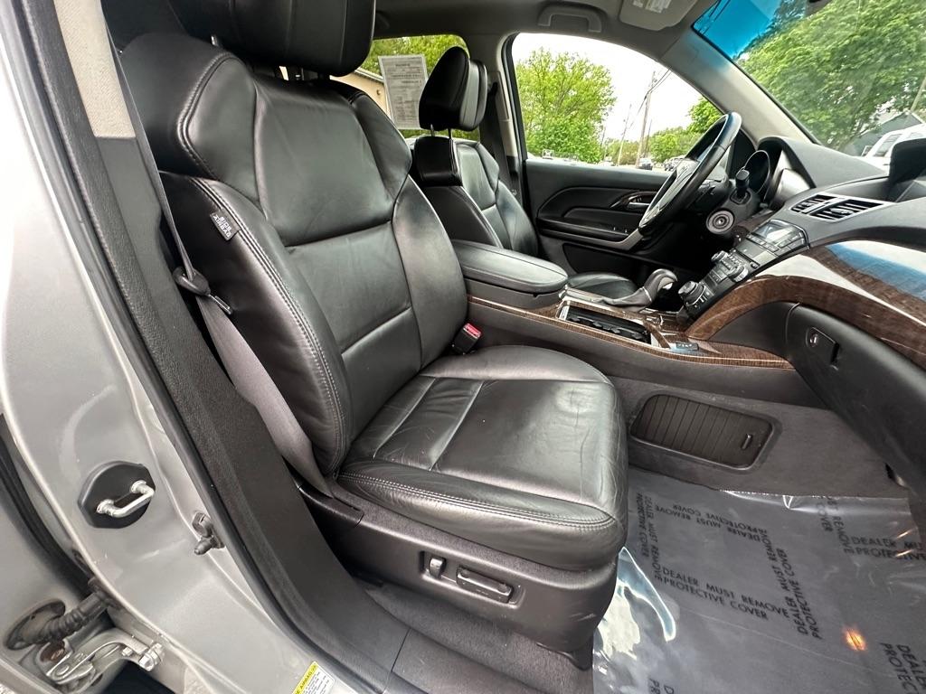 Acura MDX 6-Spd AT w/Tech Package 2012