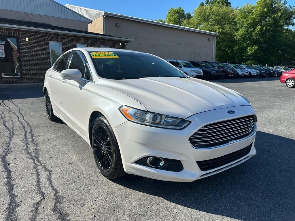 Ford Fusion SE 2016