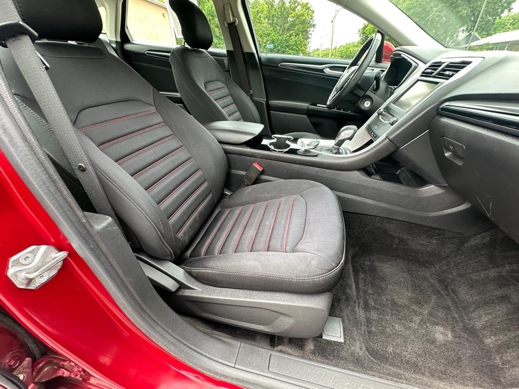 Ford Fusion SE 2014