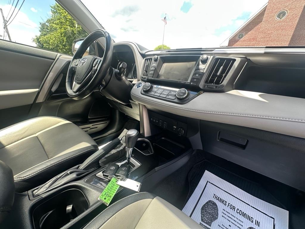 Toyota RAV4 Hybrid Limited 2018
