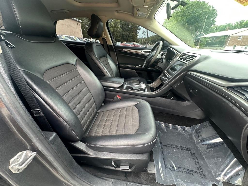 Ford Fusion SE 2017
