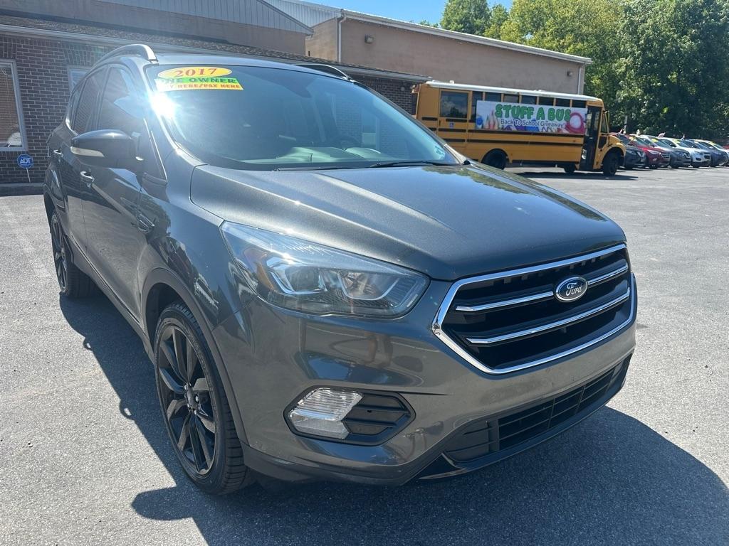 Ford Escape Titanium 4WD 2017