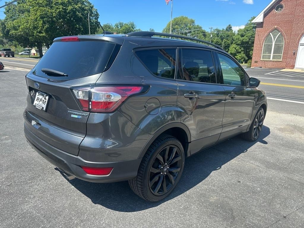 Ford Escape Titanium 4WD 2017