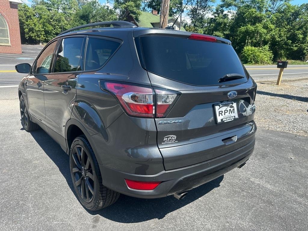 Ford Escape Titanium 4WD 2017