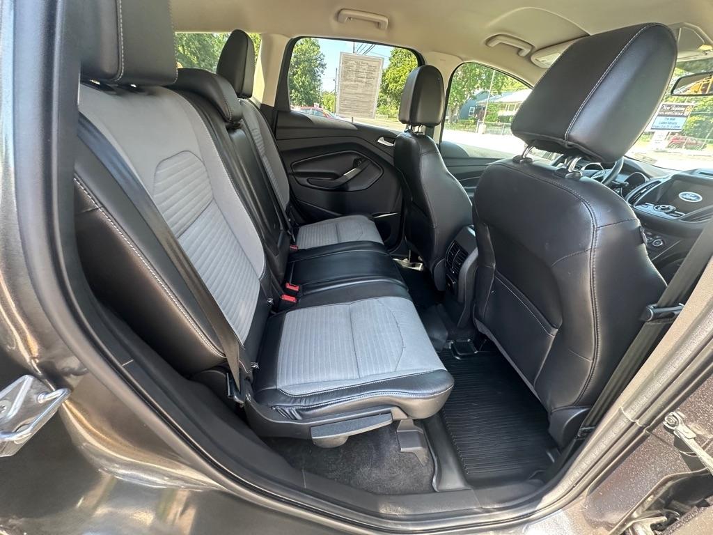 Ford Escape Titanium 4WD 2017