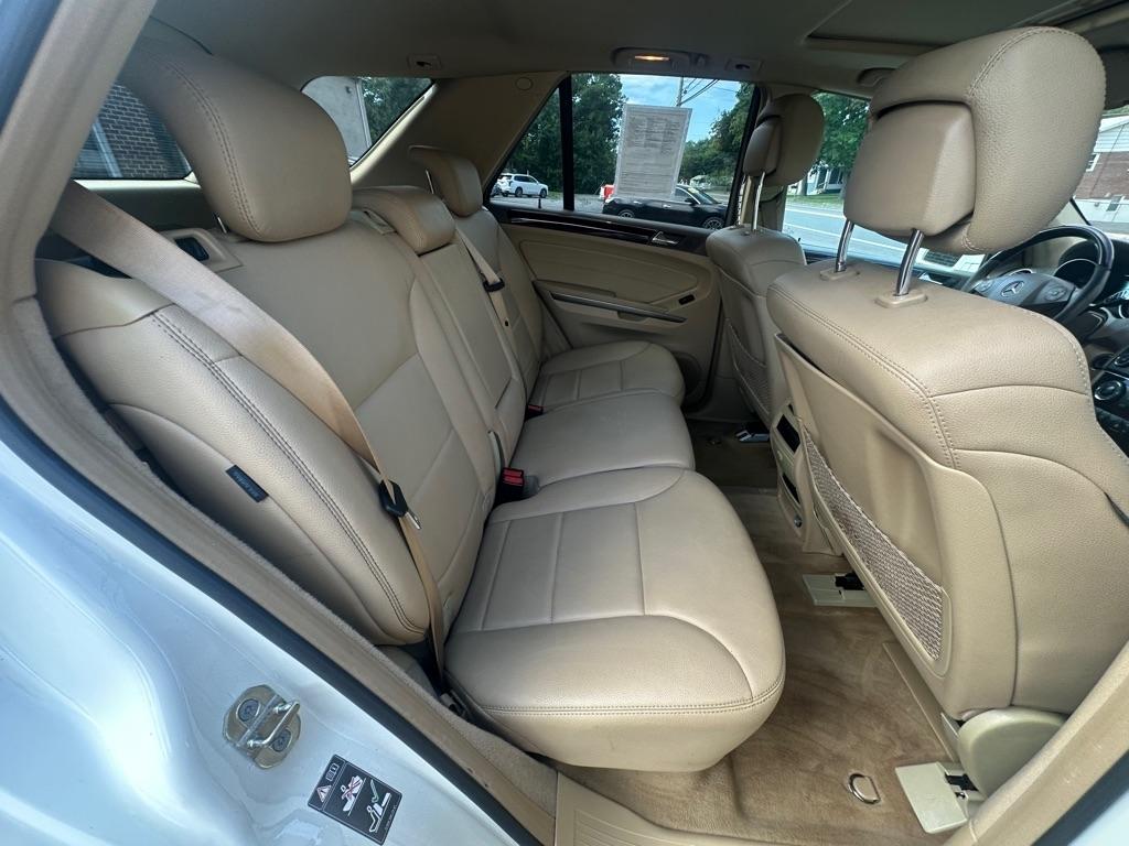 Mercedes-Benz M-Class ML350 4MATIC 2011