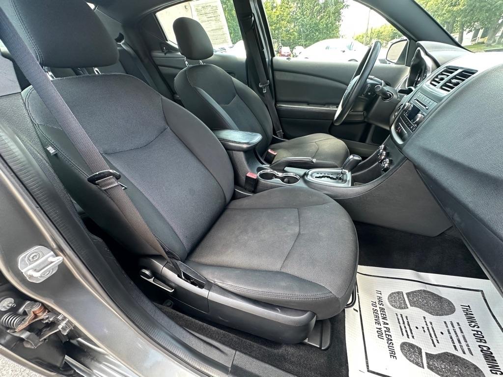 Dodge Avenger Base 2013