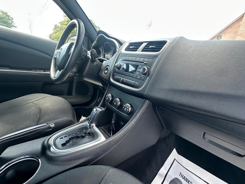 Dodge Avenger Base 2013