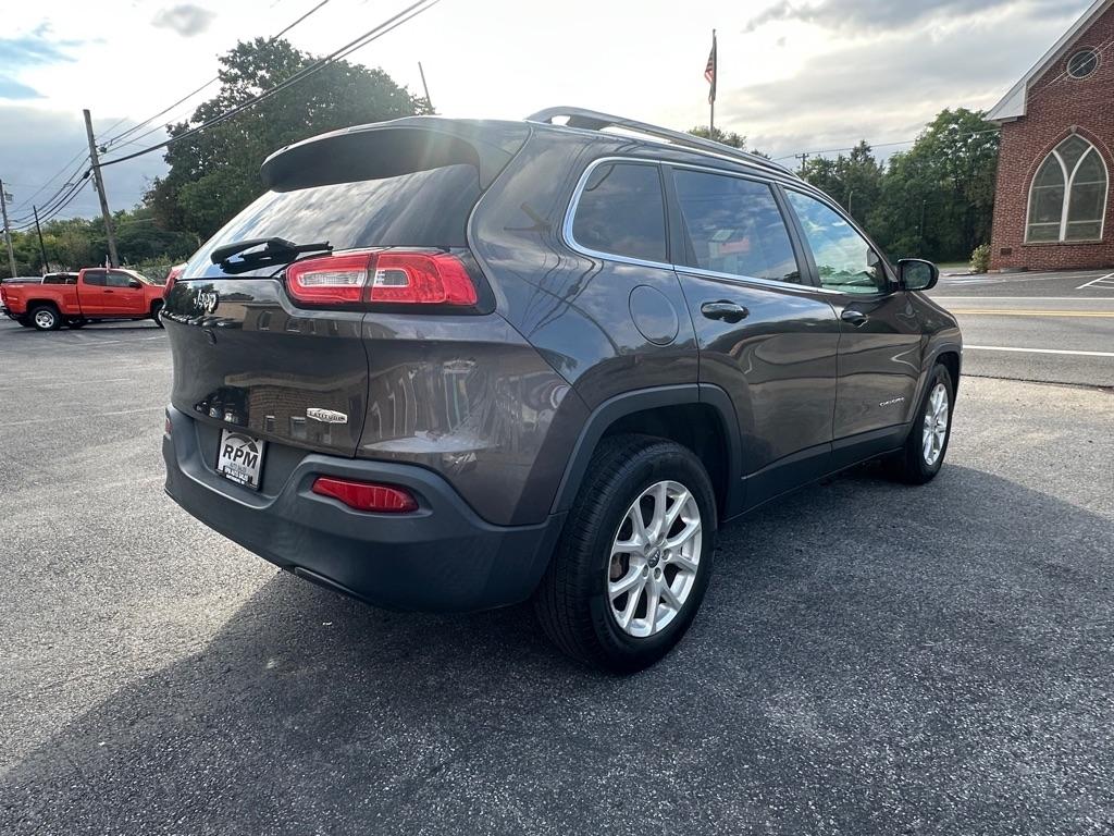 Jeep Cherokee Latitude FWD 2016