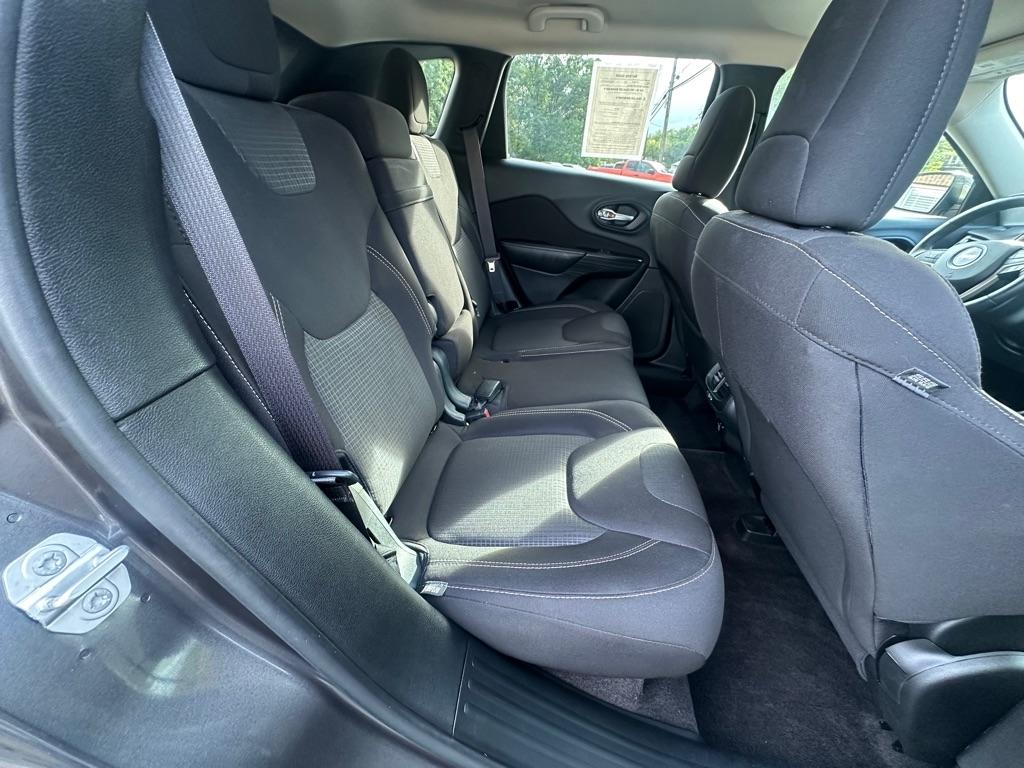 Jeep Cherokee Latitude FWD 2016