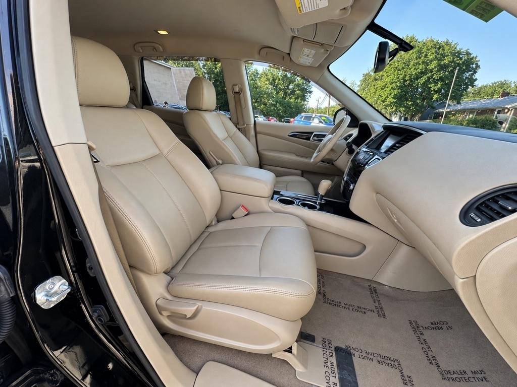 Nissan Pathfinder S 2WD 2013