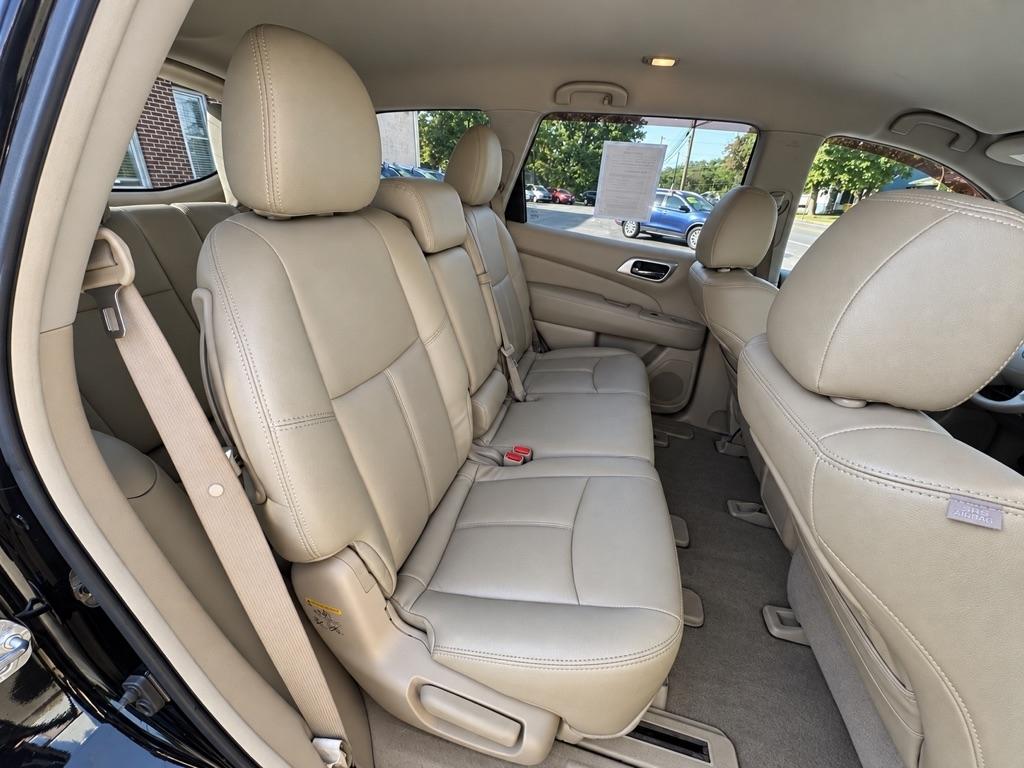 Nissan Pathfinder S 2WD 2013
