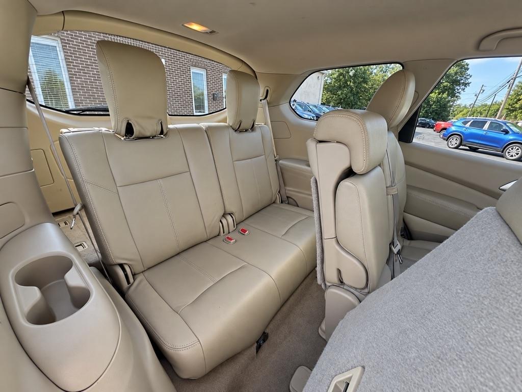 Nissan Pathfinder S 2WD 2013