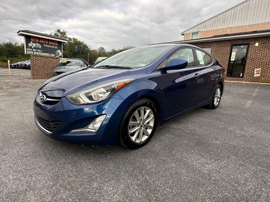 Hyundai Elantra SE 6AT 2016