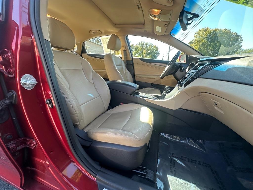 Hyundai Sonata SE Auto 2011