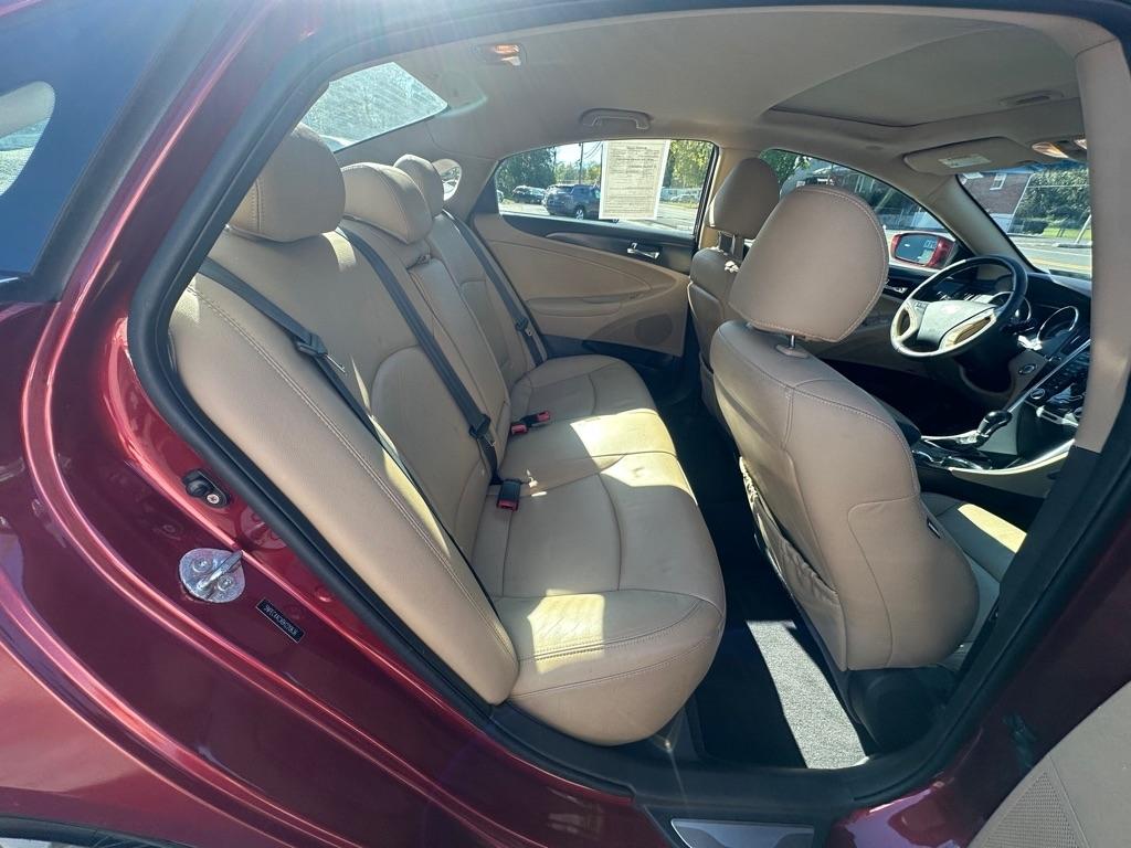 Hyundai Sonata SE Auto 2011