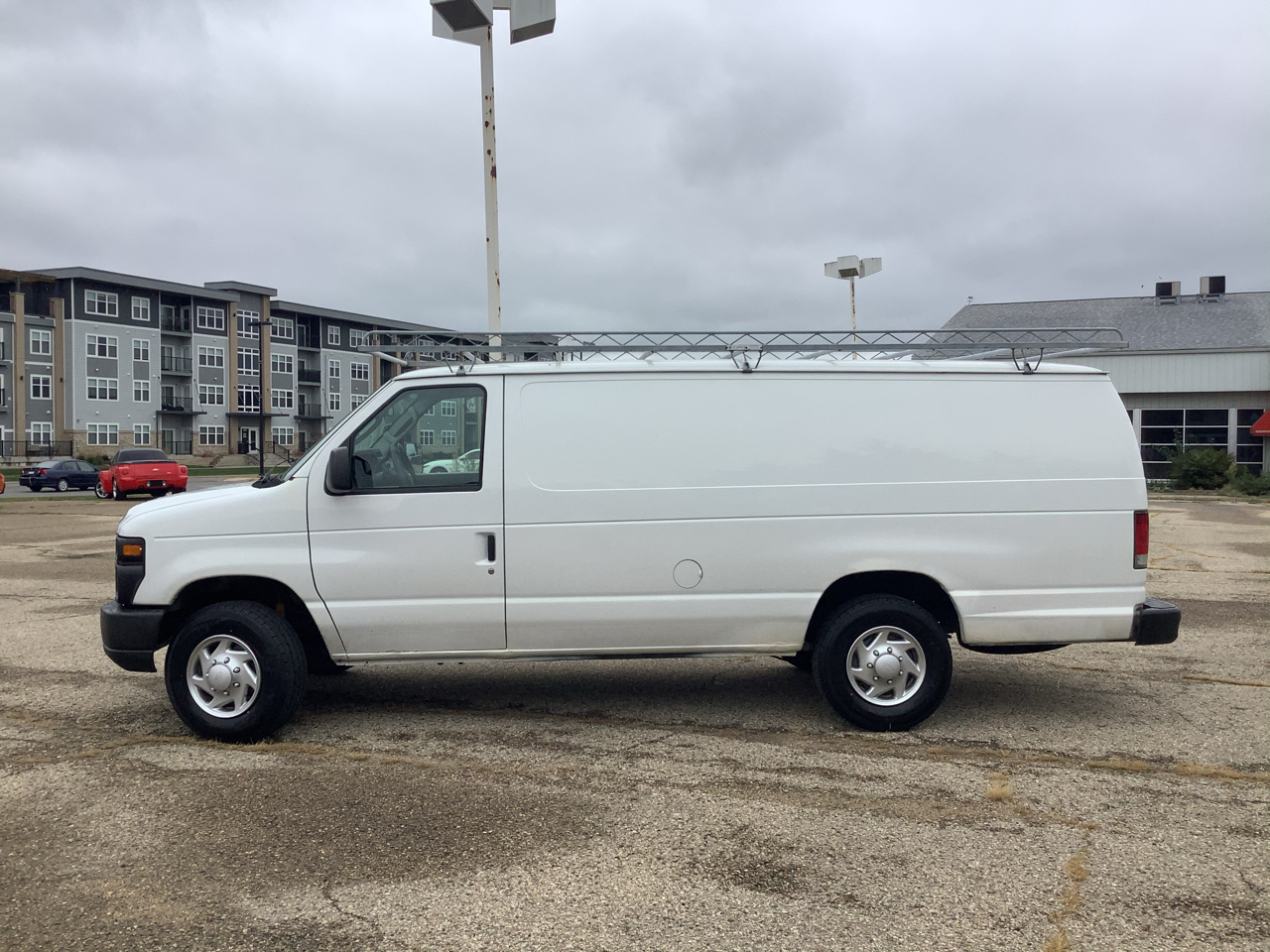 Ford Econoline E-250 Extended 2014