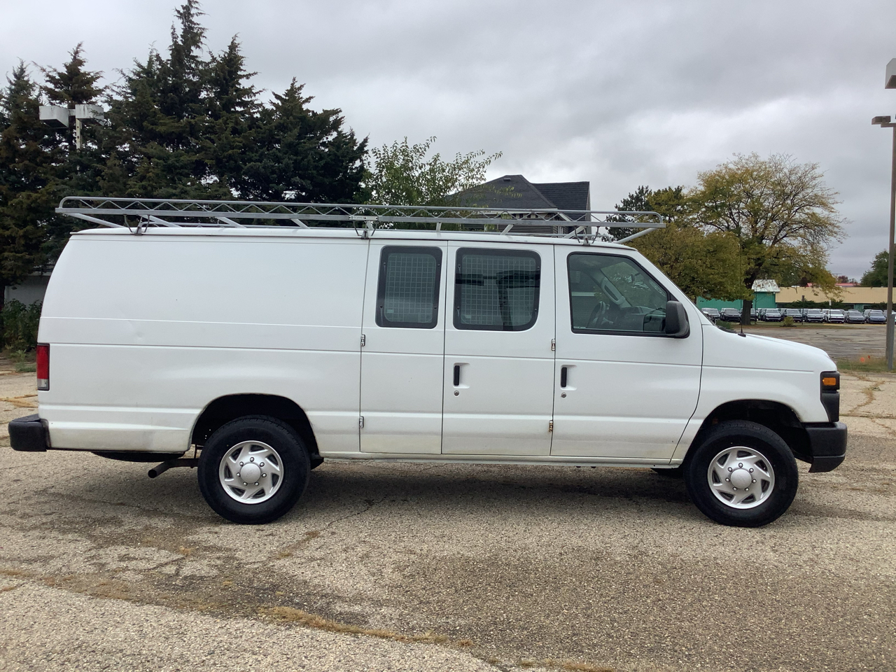 Ford Econoline E-250 Extended 2014