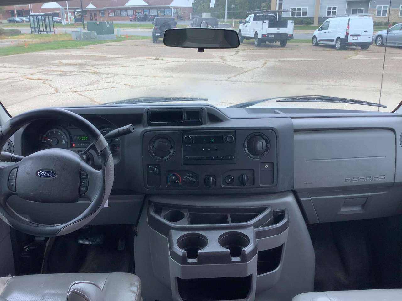 Ford Econoline E-250 Extended 2014