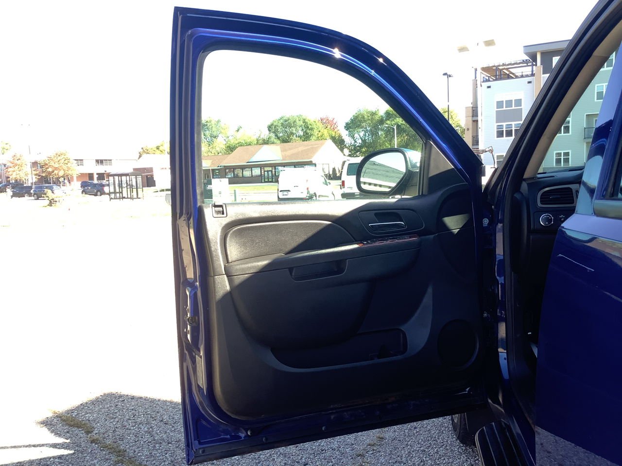 Chevrolet Avalanche LS 4WD 2013